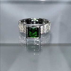 NWOT Genuine Chrome Diopside Textured Sterling Silver Designer Ring Boho Modern